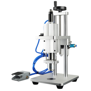Machine de capsulage pneumatique semi-automatique pour bouteilles en verre avec bouchon en aluminium, parfums, cosmétiques, aliments, boissons, produits chimiques - Product Image 2