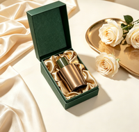 Boîte d'emballage cosmétique rigide en velours haut de gamme personnalisée, en carton recyclable avec gaufrage et vernis sélectif UV pour huiles essentielles et soins de la peau