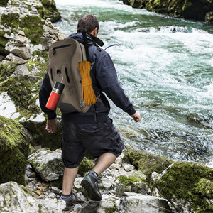Sac à dos imperméable en PVC pour l'extérieur, 30L, portable, pour la pêche, la randonnée, multifonctionnel pour la plongée, le camping et le cyclisme - Product Image 4