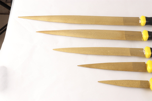 Lima de madera profesional de óxido de <span class=keywords><strong>aluminio</strong></span> abrasivo de grado industrial, personalizable DIY, con forma triangular, doble corte y mangos de plástico - Product Image 4