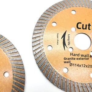 ใบเลื่อยเพชรตัดหินแบบลูกฟูกขนาด 114 มม. สำหรับตัดคอนกรีต ผิวเคลือบ CrN แบบเผาผนึก จากผู้ผลิต - Product Image 3