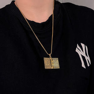 Rolo quadrato Vintage preghiera religiosa Christian sacro libro della bibbia uomini croce collana ciondolo della Bibbia - Product Image 5