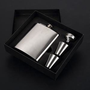 <span class=keywords><strong>Coffret</strong></span> cadeau de 8oz en acier inoxydable avec entonnoir, whisky, baume, flacon de hanche avec verres à shot, boîte cadeau de bonne qualité pour hommes et femmes - Product Image 3