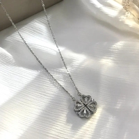 Collier pliable en acier inoxydable incrusté de zircon, bijoux de mode, pendentif magnétique en forme de cœur, trèfle à quatre feuilles