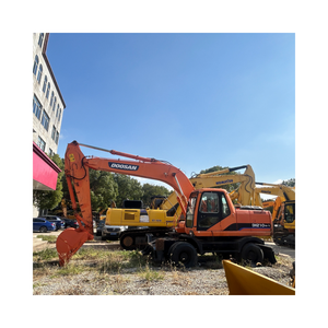 Excavadora hidráulica DOOSAN usada agrícola de alta calidad original, en stock, con alta calidad y gran oferta - Product Image 1