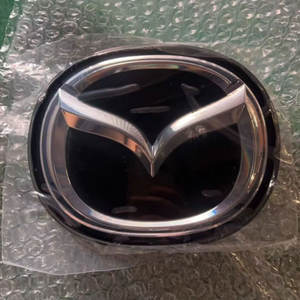 Rejilla delantera/emblema de la parrilla OEM Radar DE 2017 Original Mazda 3 2019-2024 Mazda CX-30 2020-2021 insignia del emblema de la parrilla delantera - Product Image 4