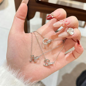 สร้อยคอประดับเพชรแท้ 26 ตัวอักษร สำหรับผู้หญิง รุ่นใหม่ปี 2025 ดีไซน์หรูหราแบบเฉพาะกลุ่ม - Product Image 5