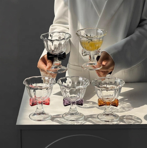 Nœud Papillon Personnalisé Couleur Violette – Décoration Mignonne et Unique pour Verres de Mariage, Fêtes et Cocktails - Product Image 1