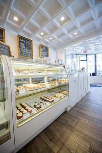 Présentoir de comptoir moderne personnalisé pour les cafés hôtels bars boulangerie meubles d'affichage de magasin vitrine à desserts - Product Image 2