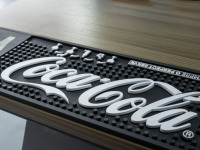 Tapis de Bar en Caoutchouc Personnalisé avec Logo à partir de 25 Pièces MOQ, Tapis de Vidange en Silicone de Qualité Alimentaire