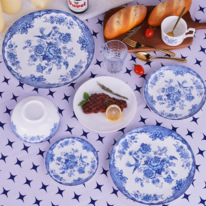Offre Spéciale assiette en <span class=keywords><strong>porcelaine</strong></span> bleu et blanc assiette <span class=keywords><strong>de</strong></span> présentation en céramique ensemble <span class=keywords><strong>de</strong></span> vaisselle en <span class=keywords><strong>porcelaine</strong></span> fine pour le désherbage et la location et la fête - Product Image 1