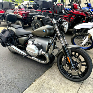Potente Motocicleta Cruiser de Alta Gama BMW R 18 de 2 Cilindros y 4 Tiempos en Venta con Garantía - Product Image 1