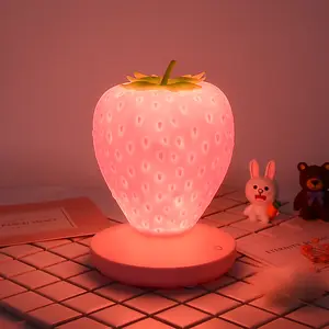 新款卡通台灯触摸控制可调光硅草莓发光二极管儿童夜灯