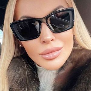 Gafas de Sol Elegantes con Forma de Mariposa y Logotipo Personalizado 2022, Gafas de Sol Cuadradas de Ojo de Gato para Mujer - Product Image 2