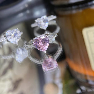 Bague Cœur Rose Minimaliste Européenne et Américaine avec Diamant Simulé 8mm, Bague Légère de Luxe Douce et <span class=keywords><strong>Petite</strong></span> pour Femme - Product Image 2