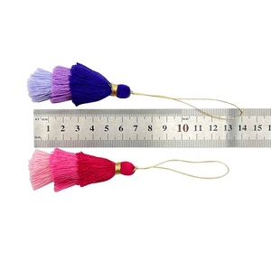 Décoration de Noël en coton et soie faite à la main, écologique, avec des pompons colorés personnalisés en or de 6 cm, E-Magic - Product Image 3