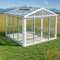 Serre en verre moderne, véranda de grande taille, idéale pour la décoration de patio de luxe et la culture de fleurs