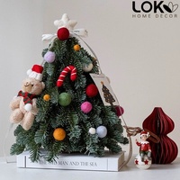 Künstlicher Edler Tannenbaum 35cm Mini Tischdekoration mit Teddybär-Ornamenten Weihnachts-Feiertagsdekoration für Zuhause