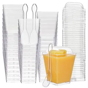 Conteneurs biodégradables de tasses de dessert 5 oz claires carrées jetables faites sur commande pour des tasses de dessert