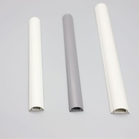 Goulotte de câblage en PVC ignifuge en forme d'arc, à montage au sol, avec couvercle à fentes anti-trépanation, longueur personnalisée, multicolore, pour usage domestique