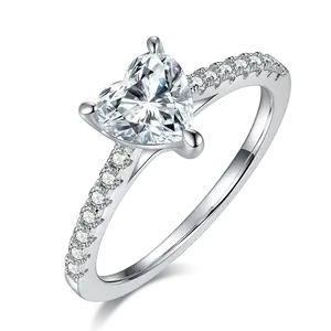 时尚饰品1.0CT心形设计半带戒指白金电镀订婚含沙石戒指