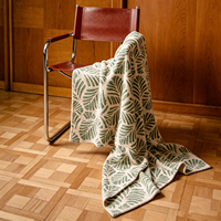 Plaid en polaire à imprimé feuilles, base crème, motif botanique en forme d'éventail, doux et confortable, pour canapé et lit, vente en gros