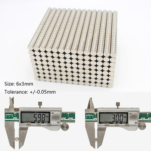 Onstock D6 * 4mm D6 * 3mm N52 <span class=keywords><strong>nicuni</strong></span> mạ vĩnh viễn NdFeB nam châm nhỏ d6x3mm d6x4 vòng tròn nhỏ nhỏ nam châm đĩa Neodymium tròn - Product Image 4