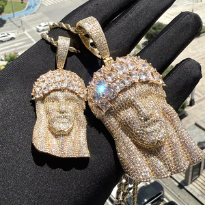 <span class=keywords><strong>Collana</strong></span> da <span class=keywords><strong>Uomo</strong></span> Hip Hop con Ciondolo Gesù in Due Misure e Catena a Maglie in Ottone, Placcata con Diamanti Zirconi Cubici Effetto Ghiaccio - Product Image 4