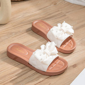 Pantuflas para Hombre y Mujer, Elegantes y Modernas para Uso en Exteriores, con Ajuste Versátil y Función Antideslizante - Product Image 6