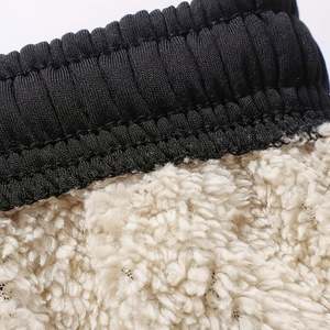 Pantalones de chándal acampanados Essentials negros extragrandes personalizados para hombre, anchos, cálidos, de doble cintura, impermeables, de algodón, apilados, talla grande - Product Image 4