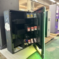 Máquina Expendedora de Tabaco Inteligente de Pared con Verificación de Edad, Pantalla Táctil de 32 Pulgadas, SDK Habilitado, Atomizador, Dispensador Basado en la Nube