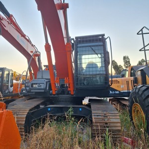 Excavatrice Hitachi ZX200G d'occasion, moteur japonais, 20 tonnes, équipement de construction, en promotion. - Product Image 5