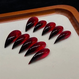 Ongles à presser INS, dégradé rouge, griffes d'aigle 3D, faits main, forme stiletto, griffes de dragon courbées, épaissis, style gothique, vente en gros - Product Image 5