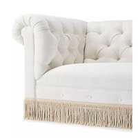 Canapé Chesterfield 3 places en tissu capitonné de style européen traditionnel avec franges et pompons, structure en bois pour salon de villa