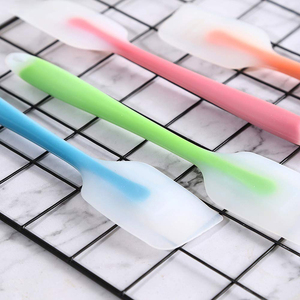Espátula de Silicona Antiadherente Resistente al Calor, Utensilio de Cocina para Repostería con Diseño Único, Nuevo de Fábrica - Product Image 3