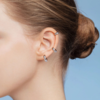 Anneau de septum clicker en titane ASTM F136 G23 16G anodisé multicolore pour piercing nez, cartilage d'oreille, hélix, tragus