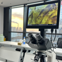 Laboratory Trinocular Biological Microscope with Camera Screen Digital Microscope
