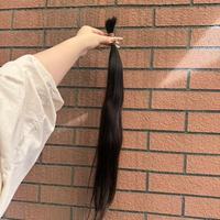 Cheveux humains vierges bruts lisses et soyeux en vrac, cheveux humains en vrac non traités à cuticules intactes pour tressage