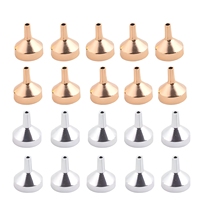 Mini entonnoir en plastique en gros OEM de haute qualité pour le transfert de parfum et le remplissage de flacons d'huiles essentielles