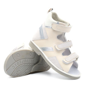 Sandales d'été blanches pour bébé fille en gros, chaussures plates orthopédiques confortables pour enfants, respirantes et adorables - Product Image 4