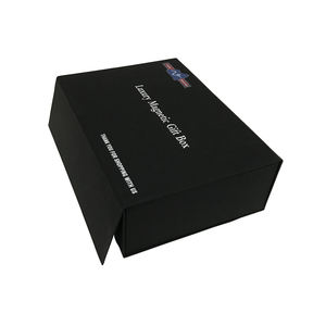 Carton pliable laminé mat de qualité solide Carton Deluxe Noir Transport de cadeaux Boîte d'emballage <span class=keywords><strong>cadeau</strong></span> avec fermeture magnétique - Product Image 2