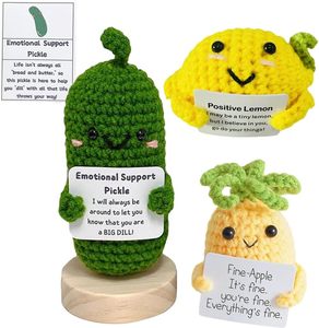 ของขวัญผักดองทำมือ ตุ๊กตาถักโครเชต์รูปแตงกวาดอง ของเล่นถักไหมพรมรูปมันฝรั่ง ผลไม้ ตุ๊กตาสับปะรด พวงกุญแจ - Product Image 2