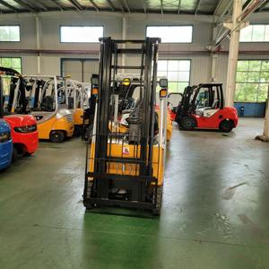 Montacargas EVERLIFT HELI de 3.5T, Montacargas Eléctrico Pequeño con Batería y Desplazamiento Lateral, para Almacenamiento de Carga - Product Image 2