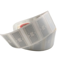 Autocollant d'étiquette RFID UHF personnalisé en gros 860-960MHz fréquence gestion intelligente des stocks cartes de contrôle d'accès Communication