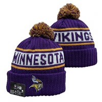 Bonnet en tricot avec pompon et logo personnalisé, classique et confortable pour les jours de match, les fêtes en plein air et les tenues de stade par temps froid