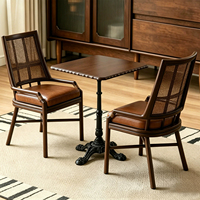 Fauteuil de salle à manger vintage BST en bois massif avec dossier en rotin et assise en cuir marron pour salle à manger et restaurant