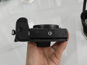 Appareil photo numérique d'occasion Nikon Z50 20,9MP 4K UHD APS-C - Product Image 4