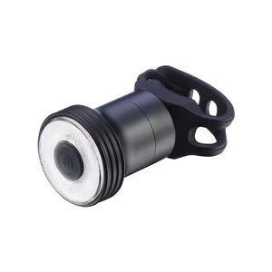 Feu arrière à freinage intelligent à induction LED étanche IPX5 Lampe de vélo de montagne Accessoires de voiture de route Lumière de vélo - Product Image 2