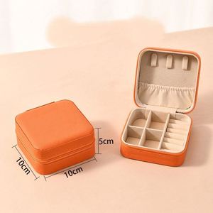Estuche de Joyería Portátil de Viaje, Mini Caja de Almacenamiento de Joyas de Cuero para Niñas y Mujeres, para Aretes y Collares, Regalo Promocional - Product Image 3