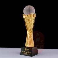Trofeo de resina dorada de estilo Simple con bola de cristal K9, trofeo personalizado, premios deportivos de resina, recuerdo de cristal, RST-52 al por mayor